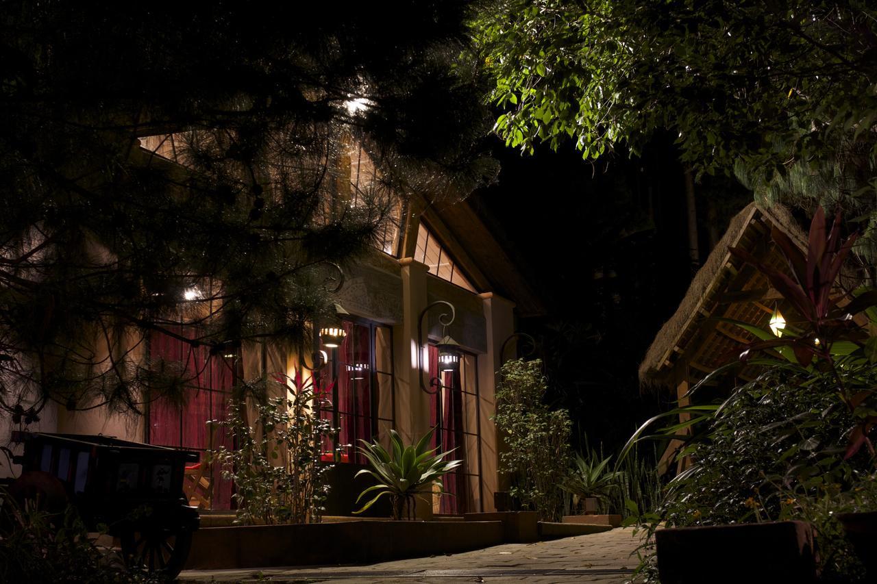 Hotel Lodge Au Bois Vert Antananarivo International Airport Ivato Ngoại thất bức ảnh
